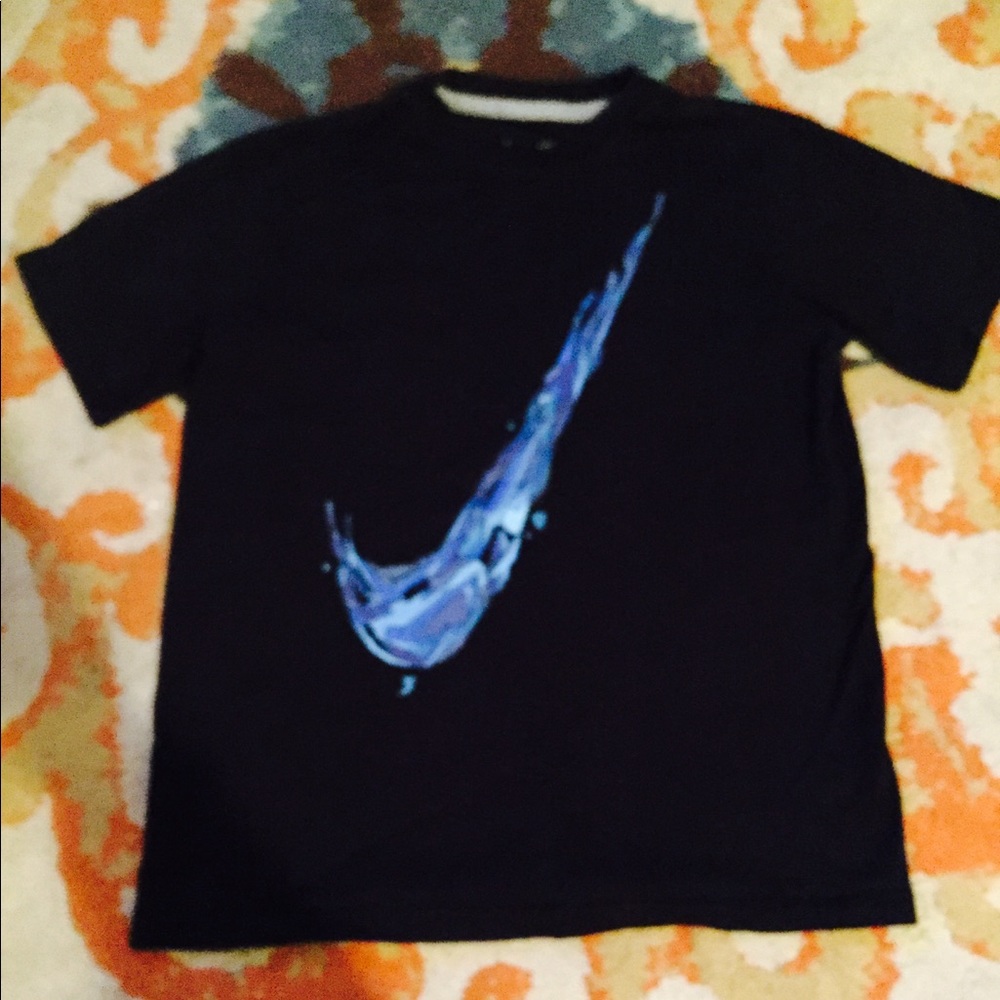 Small nike shirt